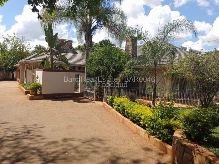 10 Bedroom House for Sale in Mount Pleasant, Harare