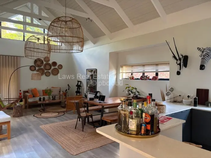 Townhouse/Cluster to Rent in Pomona