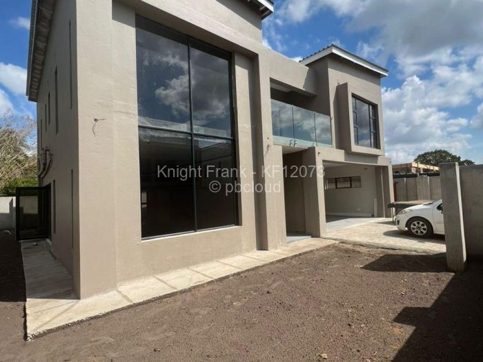 Townhouse/Cluster for Sale in Greendale, Harare