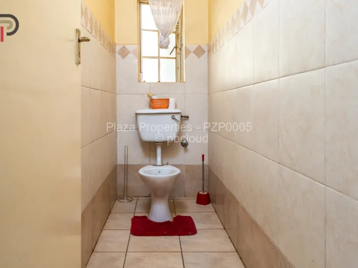 4 Bedroom House for Sale in Bluff Hill, Harare