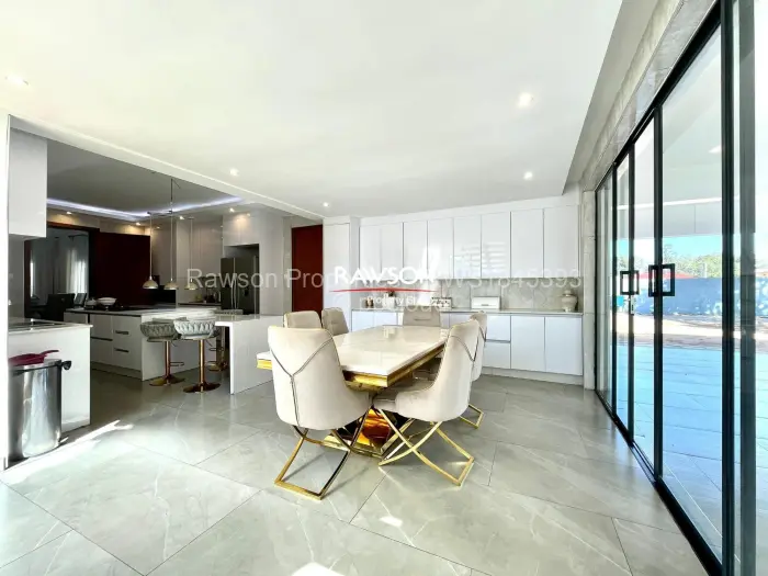 6 Bedroom House for Sale in Arlington, Harare