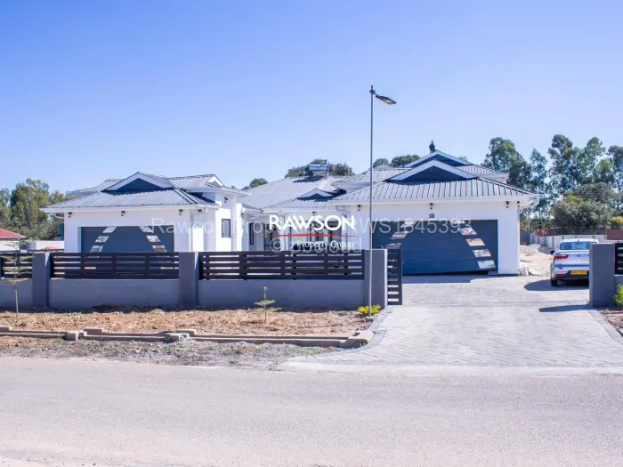 6 Bedroom House for Sale in Arlington, Harare