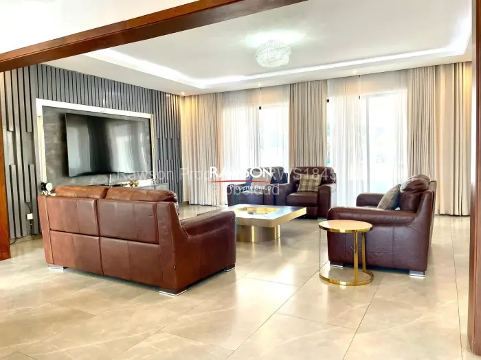 6 Bedroom House for Sale in Arlington, Harare