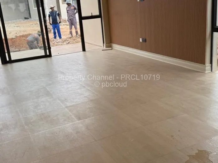 Townhouse/Complex/Cluster for Sale in Athlone, Harare