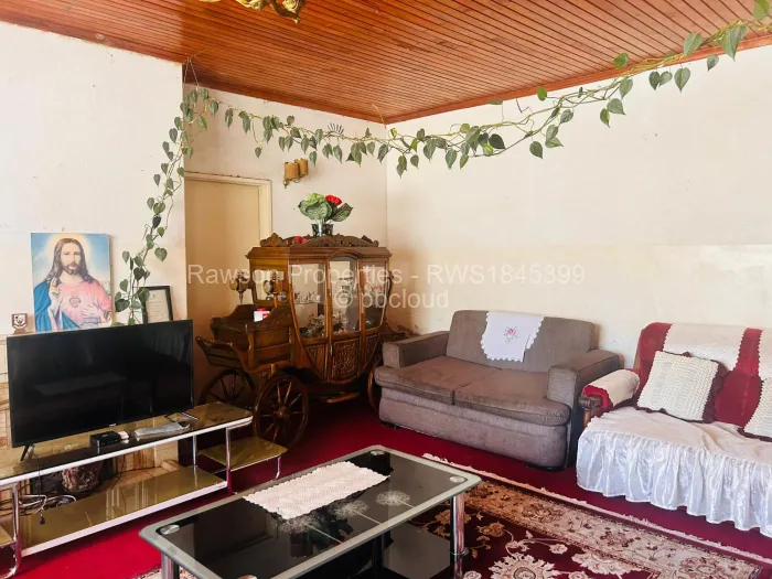 5 Bedroom House for Sale in Hatfield, Harare
