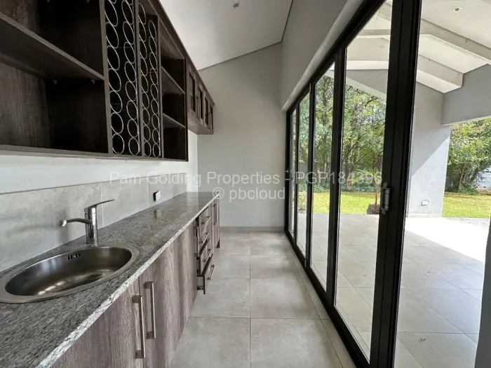 4 Bedroom House to Rent in Borrowdale