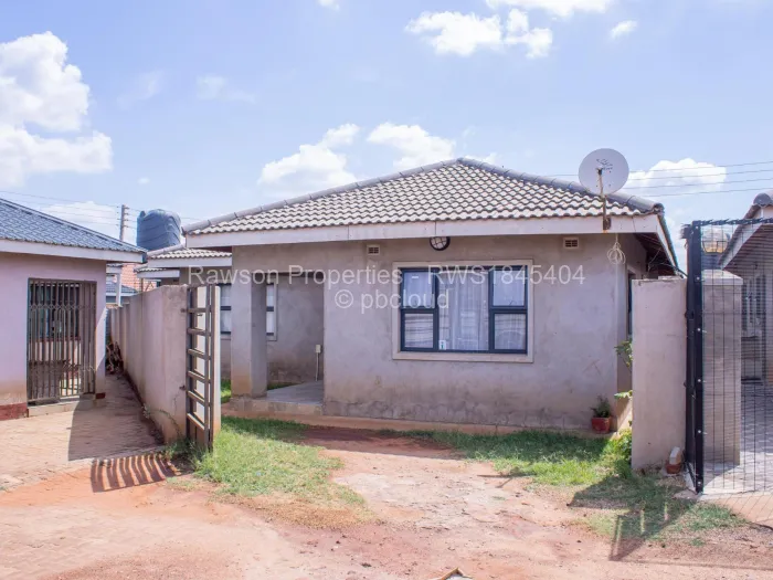 4 Bedroom House for Sale in Aspindale Park, Harare