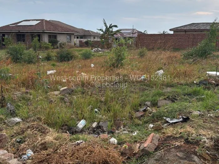 Stand for Sale in Haydon Park, Mazowe
