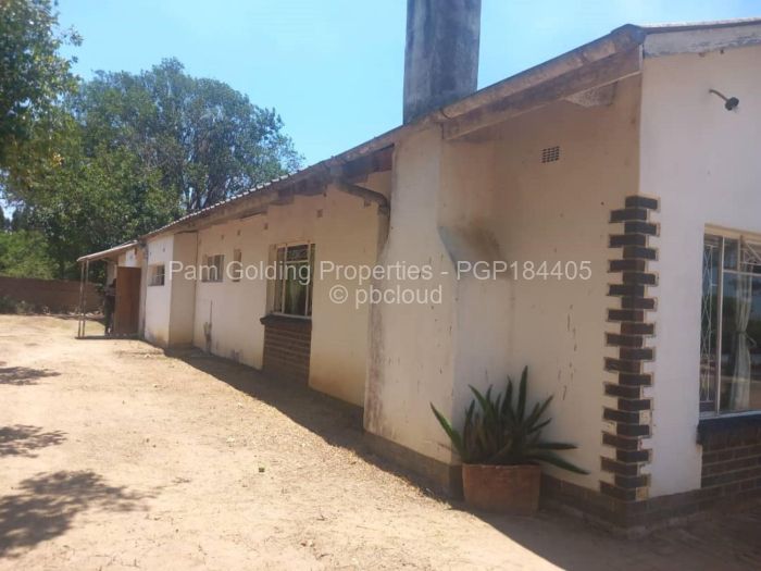 5 Bedroom House for Sale in Mvurwi, Mvurwi