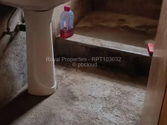 House for Sale in Glen View, Harare