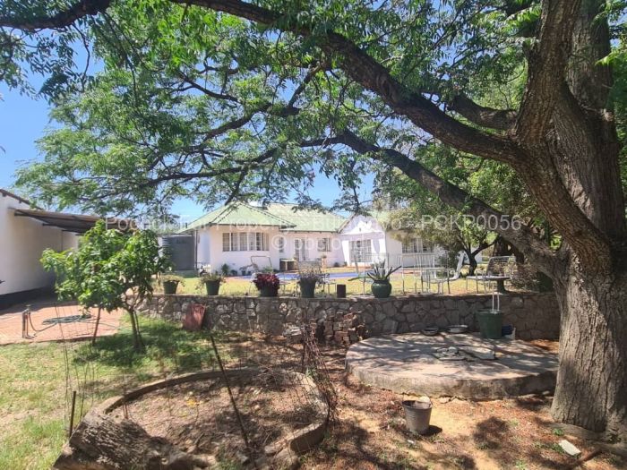 4 Bedroom House for Sale in Burnside, Bulawayo