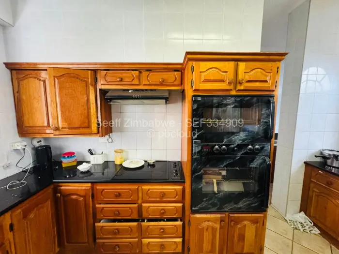 Townhouse/Cluster for Sale in Avondale, Harare