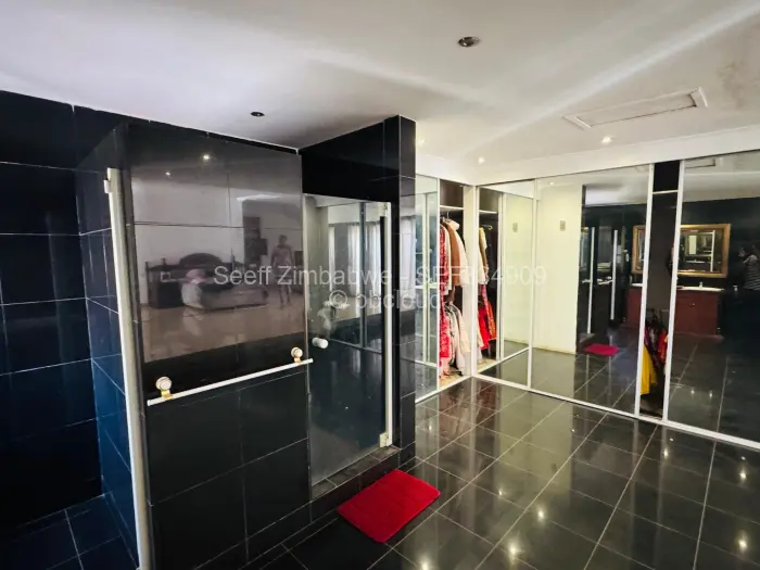 Townhouse/Cluster for Sale in Avondale, Harare