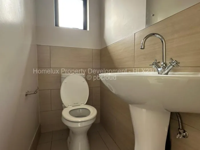 Townhouse/Complex/Cluster for Sale in Helensvale, Harare