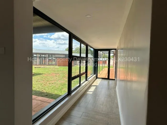Townhouse/Complex/Cluster for Sale in Helensvale, Harare