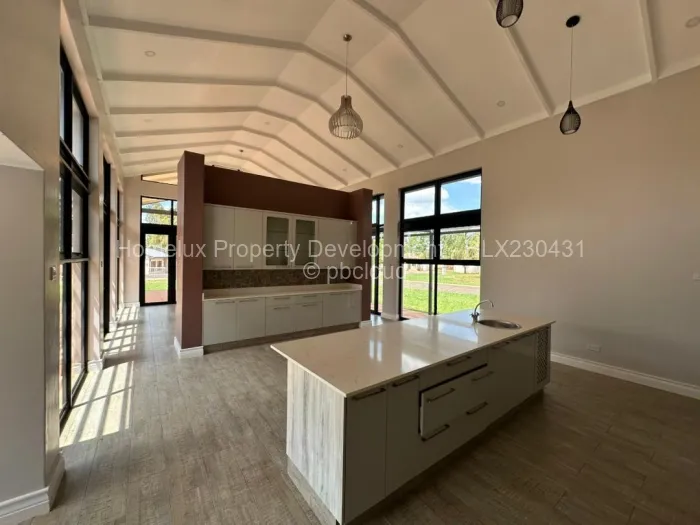 Townhouse/Complex/Cluster for Sale in Helensvale, Harare