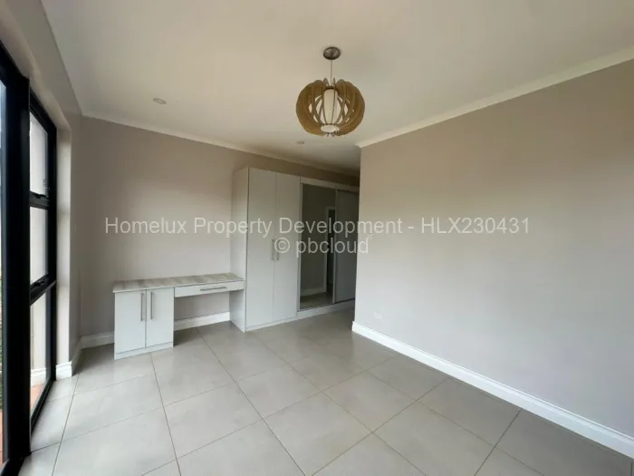 Townhouse/Complex/Cluster for Sale in Helensvale, Harare