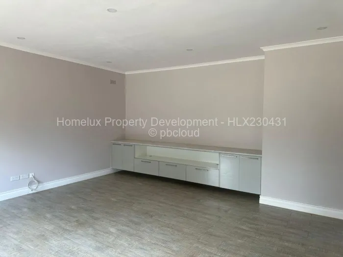 Townhouse/Complex/Cluster for Sale in Helensvale, Harare