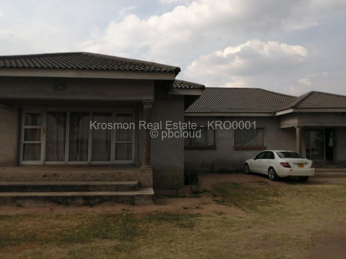 House for Sale in Paradise Park, Marondera