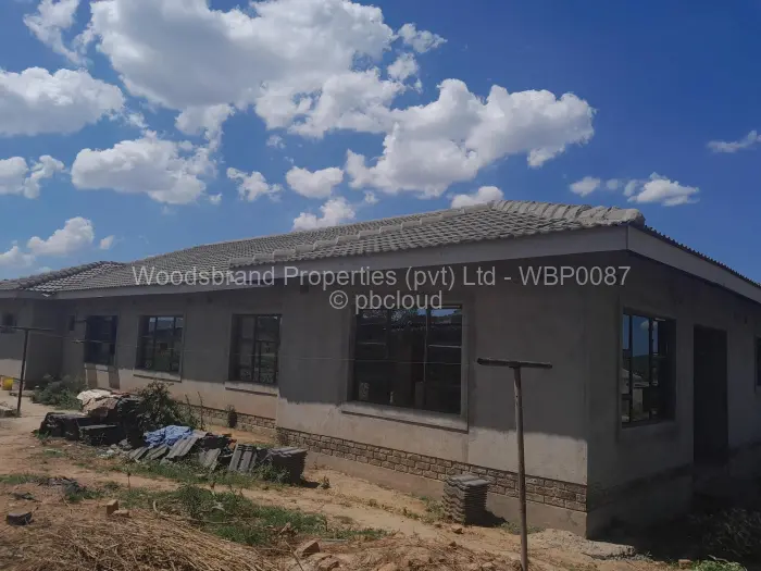 5 Bedroom House for Sale in Crowhill Views, Harare