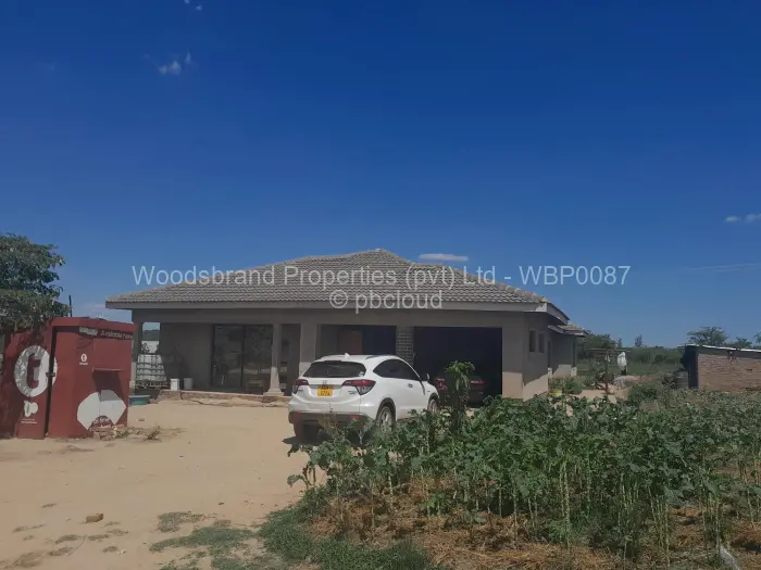 5 Bedroom House for Sale in Crowhill Views, Harare