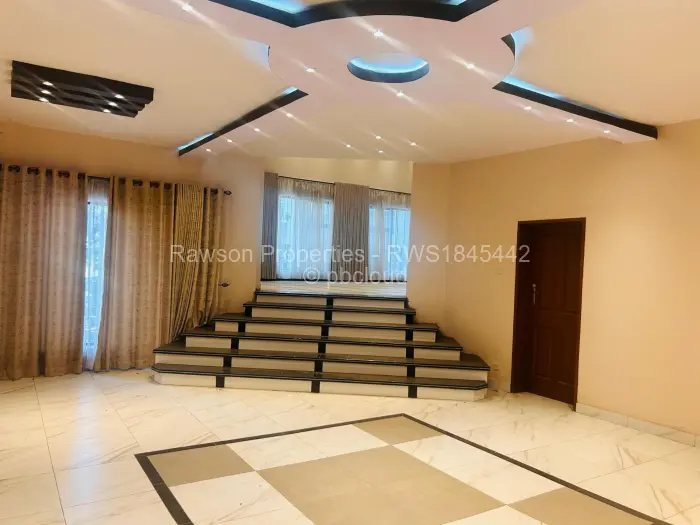8 Bedroom House for Sale in Glen Lorne, Harare