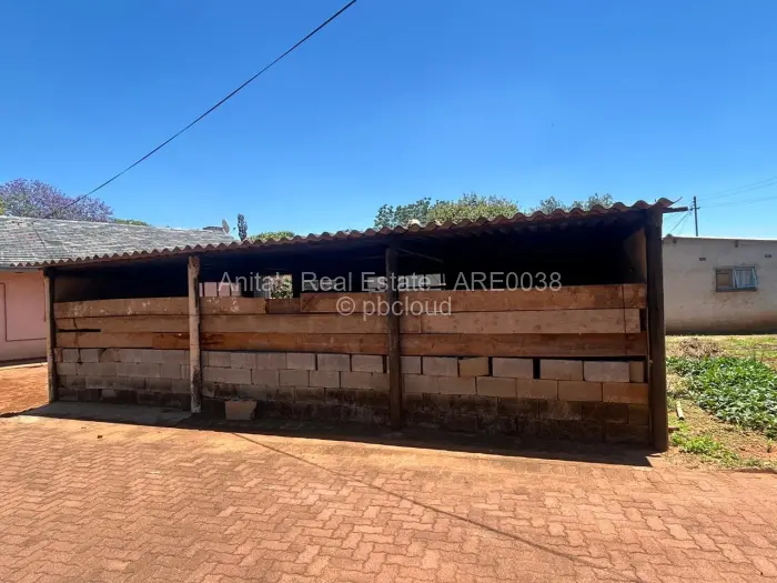 3 Bedroom House for Sale in Matsheumhlope, Bulawayo