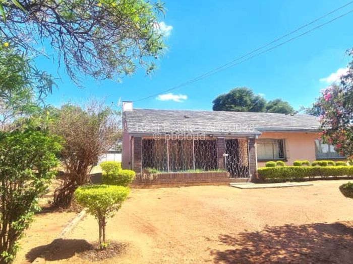3 Bedroom House for Sale in Matsheumhlope, Bulawayo