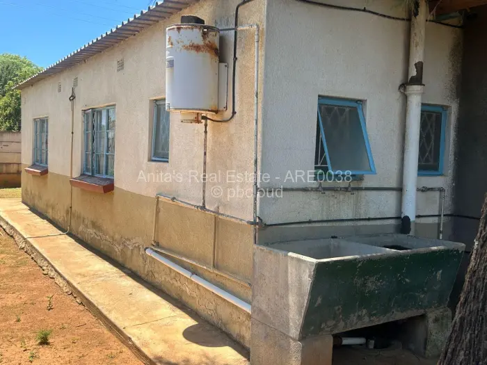 3 Bedroom House for Sale in Matsheumhlope, Bulawayo