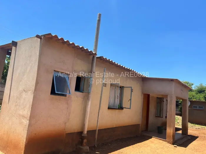 3 Bedroom House for Sale in Matsheumhlope, Bulawayo
