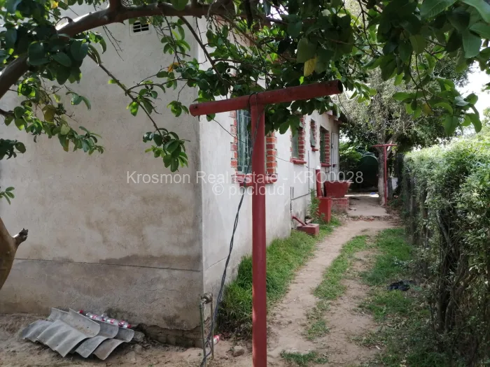 2 Bedroom House for Sale in Macheke, Macheke