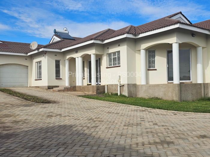 5 Bedroom House to Rent in Manresa, Harare