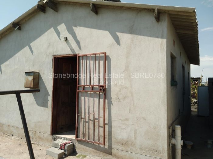 2 Bedroom House for Sale in Cowdray Park, Bulawayo