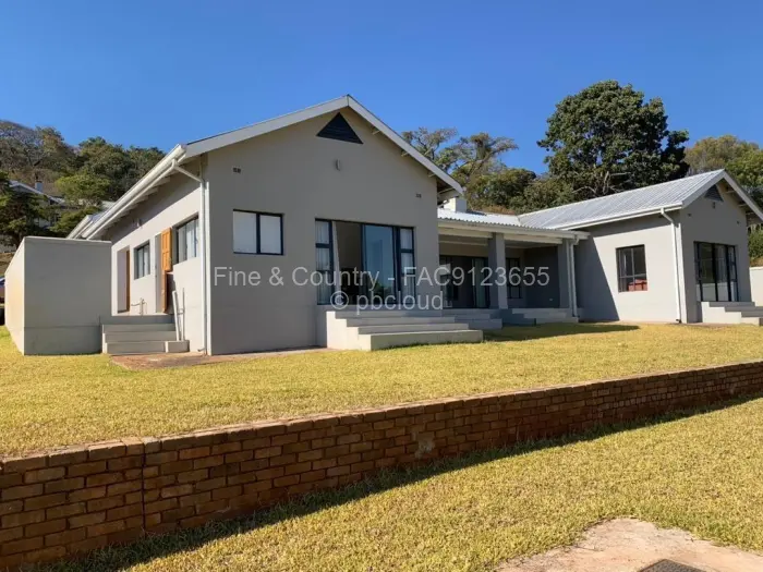 Townhouse/Cluster for Sale in Quinnington, Harare