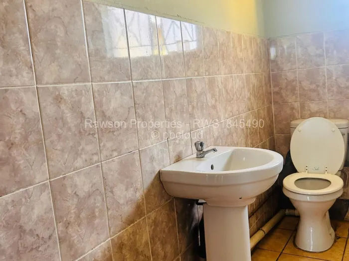 Commercial Property for Sale in Norton, Norton