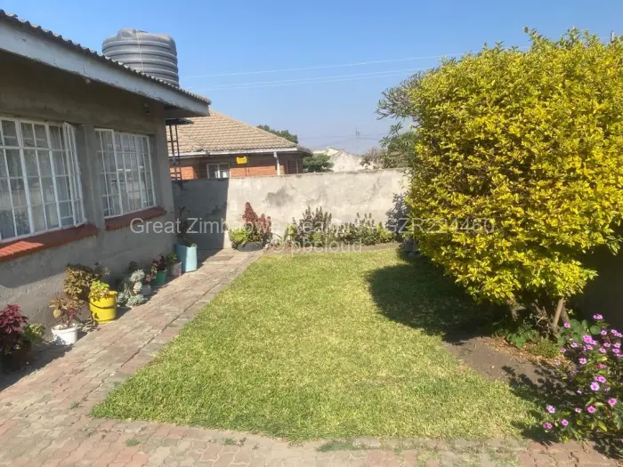 4 Bedroom House for Sale in Zimre Park, Harare