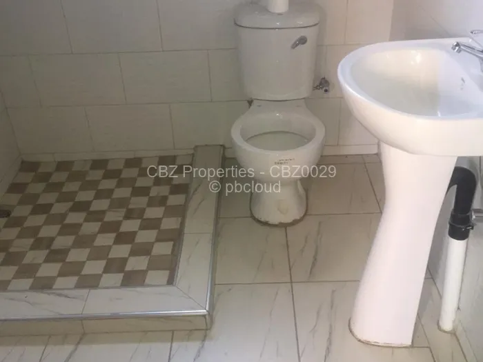5 Bedroom House for Sale in Gweru CBD, Gweru