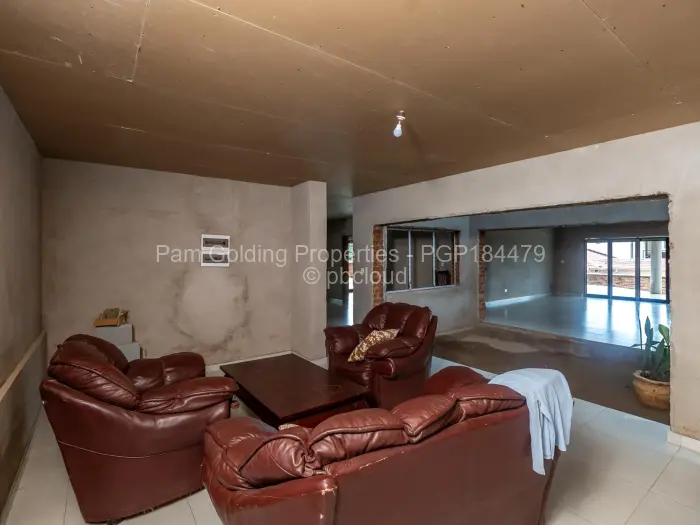 6 Bedroom House for Sale in Brookeview, Harare