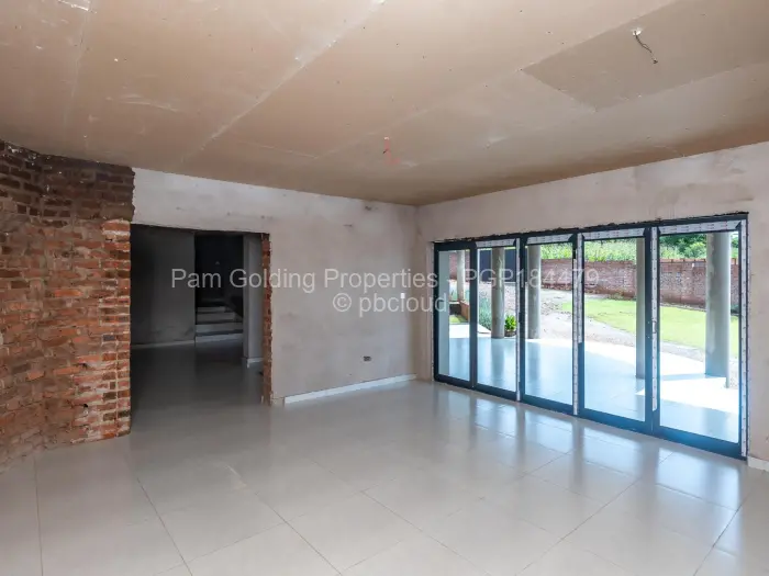 6 Bedroom House for Sale in Brookeview, Harare