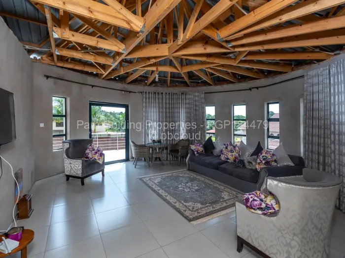 6 Bedroom House for Sale in Brookeview, Harare