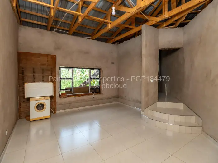 6 Bedroom House for Sale in Brookeview, Harare