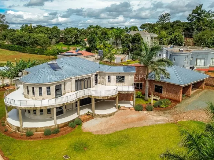 6 Bedroom House for Sale in Brookeview, Harare