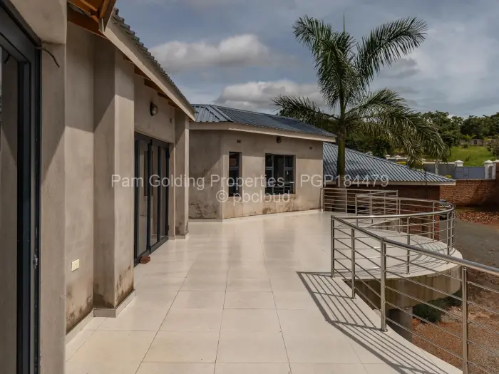 6 Bedroom House for Sale in Brookeview, Harare