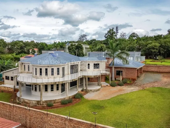 6 Bedroom House for Sale in Brookeview, Harare