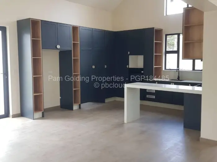 Townhouse/Complex/Cluster to Rent in Avondale West