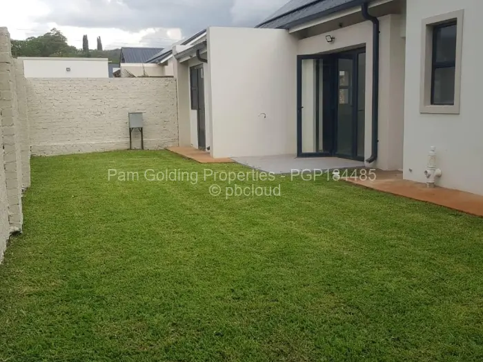 Townhouse/Complex/Cluster to Rent in Avondale West