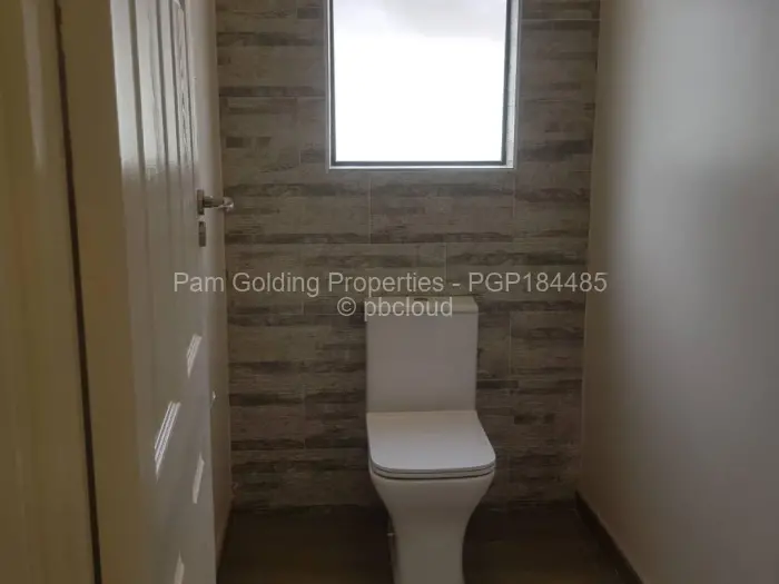Townhouse/Complex/Cluster to Rent in Avondale West