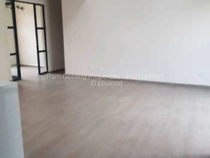 Townhouse/Complex/Cluster to Rent in Avondale West
