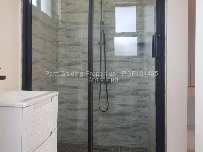 Townhouse/Complex/Cluster to Rent in Avondale West