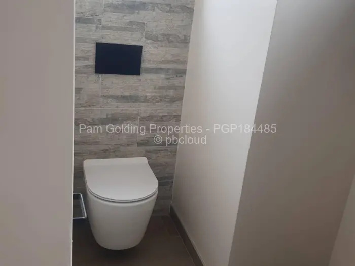 Townhouse/Complex/Cluster to Rent in Avondale West